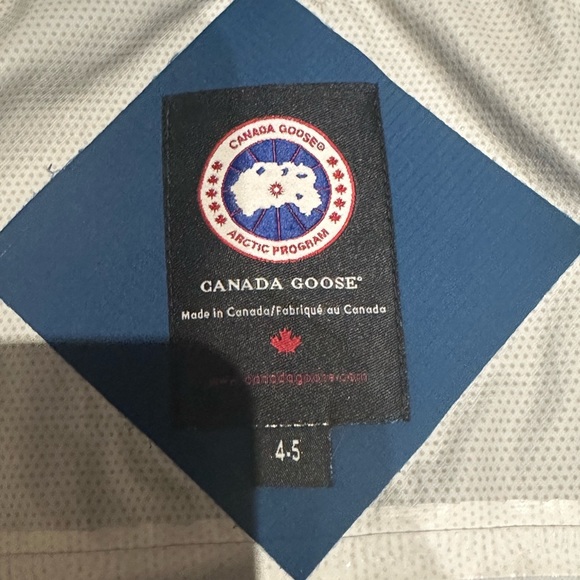 Kids Canada goose rain jacket 4/5 - Picture 3 of 5